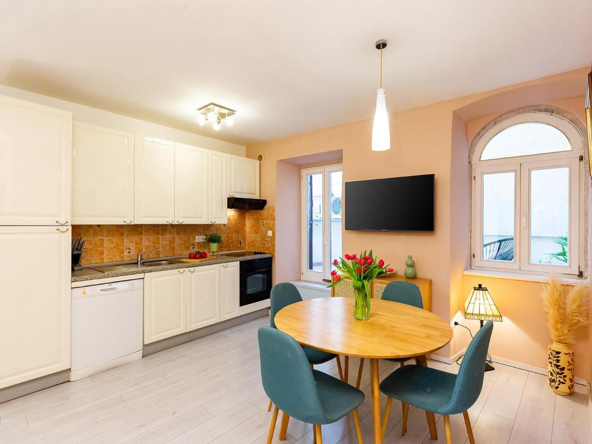 Apartment Anika Old Town بوريتش المظهر الخارجي الصورة